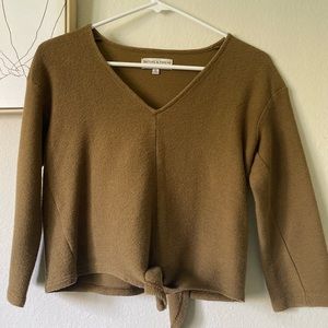Madwwll textured & thread top